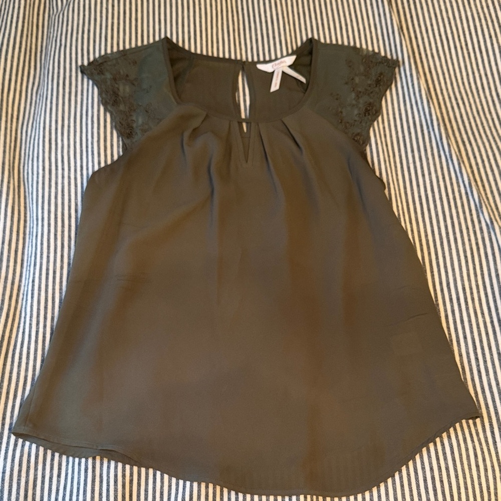 Candie's Olive Lace Cap Sleeve Blouse